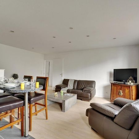 Chic Apart With Parking Apartment Сен Дени Екстериор снимка