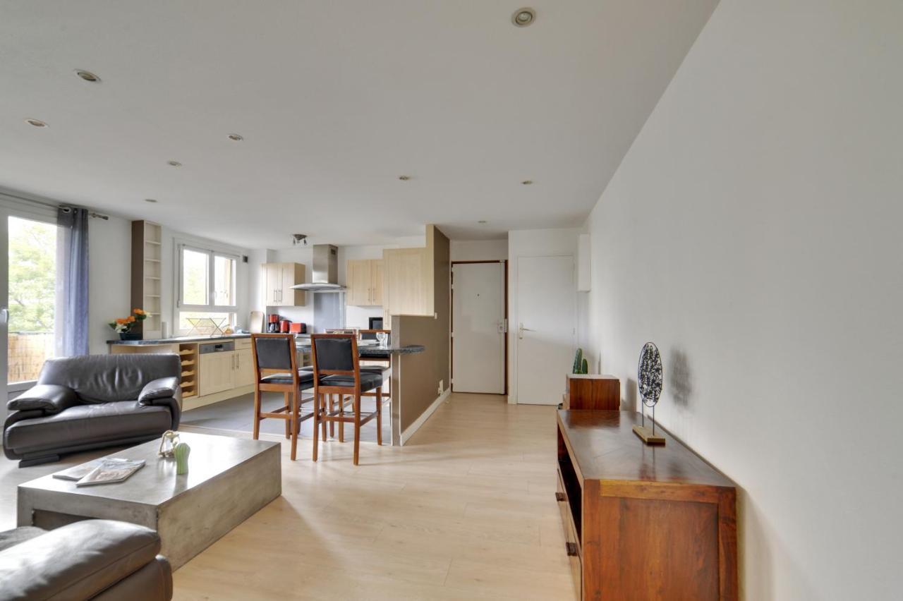 Chic Apart With Parking Apartment Сен Дени Екстериор снимка